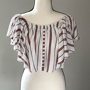 NWOT! Gypsy Love Wide Shoulder, flowy Crop Top. Size Medium.